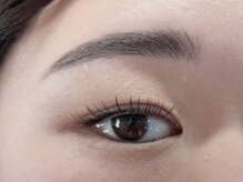 フーリー(fully)/目元に合わせたデザイン♪