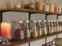 ハーブの香りに包まれて行うハーブ蒸しお悩み別にお選び頂けます