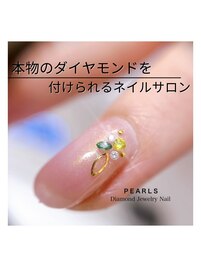 世界でも数少ないダイヤネイル