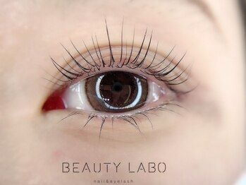 ビューティーラボ 徳島駅前店(Beauty labo)の写真/【メーテルラッシュリフト¥5500】流れるようなアンニュイな目元を実現◆【パリジェンヌラッシュ¥3400】も◎