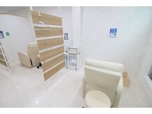 R&N/【レディース】まつ毛施術ルーム