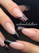 サロンドラリュール(Salon de L'Allure)/