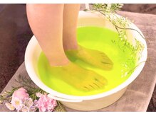 白猫屋/足湯で全身ポカポカに