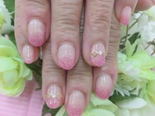 プルミエ ネイル(Premier Nail)/ワンカラーにラメグラ