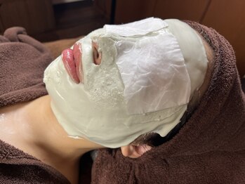 サラン鍼灸院(SARAN都楽鍼灸院)/海藻マスクで保湿し引締める