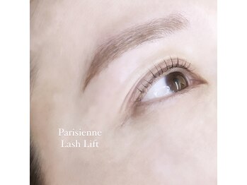 アムロード アイラッシュ(Amouroad eyelash)/Parisienne Lash Lift