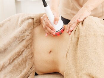 【看護師による痩身×オイルリンパマッサージサロン】ナースのロミリンパ/ハイパーナイフ7 ウエスト