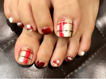 プラハネイル(+HER 美甲)/チェック×パール