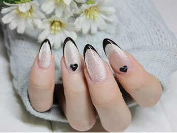 ジジ ネイル(ZIZI Nail)の写真/低価格で流行ネイルを楽しみたいならZIZIがお得☆コース色々で予算に合った定額メニューが見つかる★