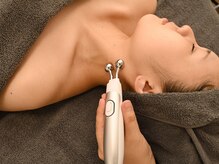 パーソナル ユニ(uni)/顔コリの筋膜リリース