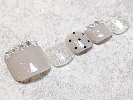 【オフ無料】フットネイル