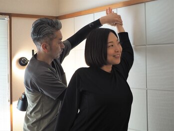 リラクロ 学芸大学(relacro)の写真/【背骨と骨盤を整え不調を改善】背骨コンディショニング60分¥7700/猫背や巻き肩など種瀬のお悩みにも◎