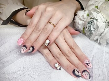 キラネイル(Kira Nail)の写真/カラー900色以上！ワンカラーでもお好きなカラー×美フォルムで、シンプルなのに眺めていたくなるネイル♪
