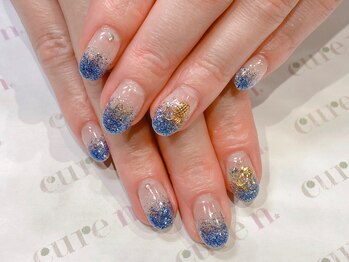 キュアエヌ(cure.n)/ラメで夏ネイル♪