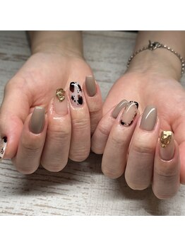 アニマルネイル