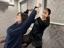 【独自メソッドの美容整体】深層から変える骨格調整で理想的な姿勢と骨盤を手に入れる。