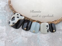 ルミア(Rumia)/牛柄フットネイル