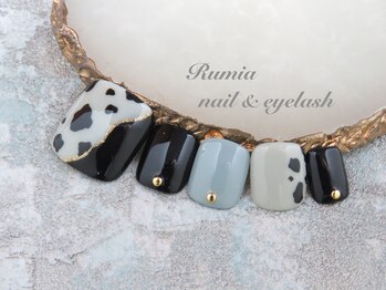 ルミア(Rumia)/牛柄フットネイル