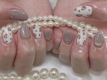 ハニービービー(Honey Bee Bee)/ふんわりレオパードネイル