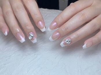 ビビネイル(vivi.NAIL)の写真/《パラジェル・フィルイン施術》日常はもちろんオフィスにもキラリと輝く品のある美しい指先に♪