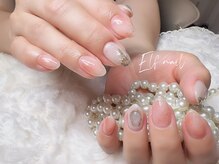 エルフネイル(Elf nail)の雰囲気（ホロ・ラメも豊富♪話題のマグネットやフラッシュも沢山ご用意！）