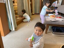 子育てママの整体サロン/施術中のお子様の様子