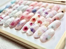 トゥイーディア(Tweedia)の雰囲気（フラワーネイルアートのサンプルになります）