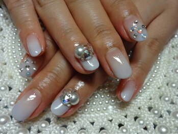 ネイキッド (NaKid)/ホワイトグラデーション