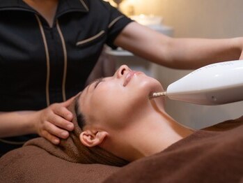 エステサロン ベリシモ(Bellissimo)の写真/切らずに半永久小顔!韓国肌管理認定サロン《レモンボトル脂肪分解ビタジェット注入×LDMリフト》韓流美肌