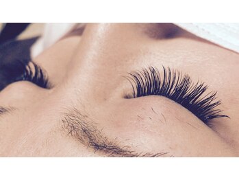 フーラアイラッシュ(Fura eyelash)/ぱっちりボリューム☆