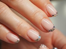 ビューティトリップ(Beauty TRIP)/人気のガラスフレンチをアレンジ