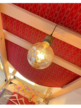 aR整体 ぬちぐすい 表参道/かわいい照明【整体/表参道】