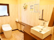 コリラクーン 愛宕店/内観2