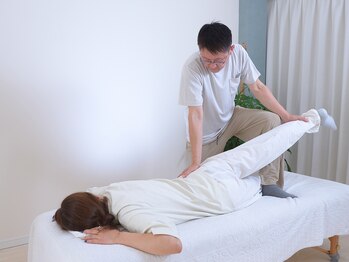 整動の写真/慢性的な腰の重だるさや違和感に。姿勢改善と猫背改善で腰痛や膝痛をケアする癒やしの空間★