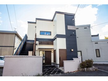 グラチア(Gratiae)/サロン外観