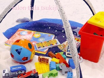 サロン ティアラ ツキジ(salon tiala tsukiji)の写真/〈銀座,豊洲,勝どきエリア〉モチが自慢2ヶ月持続♪施術中もお子様を見れる環境とキッズルーム完備♪