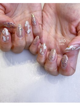 ウロネイルズ(ulo nails)/ふんわりお花ネイル