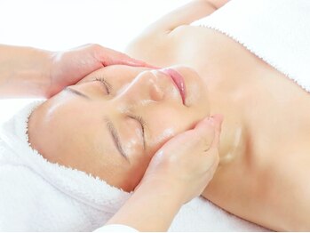 デュマージュ オブ サンシャインビューティー(DeuMarge of sunshinebeauty)の写真/ハーブエステ施術の最高峰グリーンピールのエイジングケア専門◎違いは歴然！自分史上最高の美肌に♪