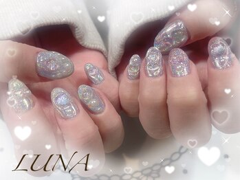 ネイルアンドまつ毛エクステ ルーナ 八王子店/☆ハートキラキラネイル☆