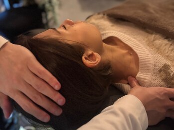 スリープモンスターバクの隠れ家(sleep monster)の写真/長時間のデスクワークやスマホ使用により、固まった凝りを徹底解消☆熟練の技術で深い眠りへ…