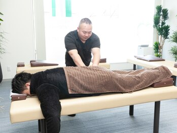 整体 整骨院 まかな/施術風景