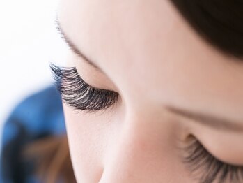 メルシーアイ アカナベテン(Merci Eye 茜部店)の写真/最新のLEDエクステ(+¥1000)にも対応◎県内希少のＬＥＤエクステ★1度試したらやめられない！