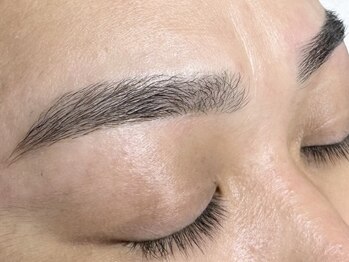 アールプラス 新宿(ar+)/眉毛ワックス　担当:Fukamachi