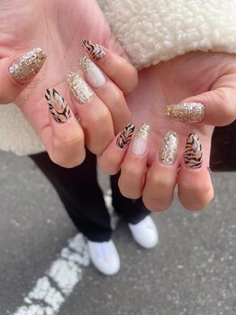 エム(em)/寅ネイル★