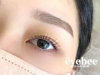 アイビー(eyebee)の写真/美眉アイブロウで第一印象UP♪経験豊富なスタッフがお顔の骨格に合わせた美眉毛をご提案★理想の形に！