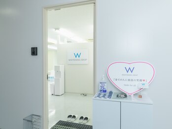 ホワイトニングショップ 安城店/【店内・入口】