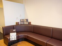 ケアルーム 茅ヶ崎(CAREroom)/受付後は待合室でお待ちください