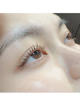 ダリ アイラッシュ(Dahli eyelash)/ラッシュリフト（まつげパーマ）