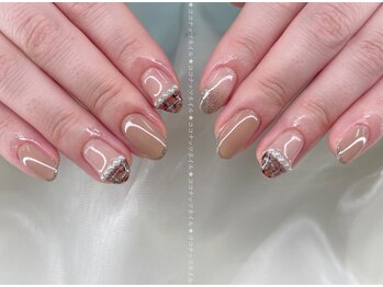 ココナッツネイル/ニュアンスネイル