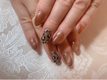 レイネイル(Reinail)/ヒョウ柄×マグネット